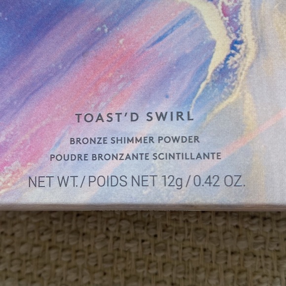 Fenty Beauty by Rihanna Bronze Shimmer Powder - Picture 3 of 8